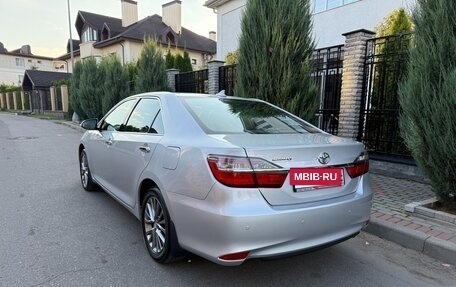 Toyota Camry, 2017 год, 3 100 000 рублей, 2 фотография