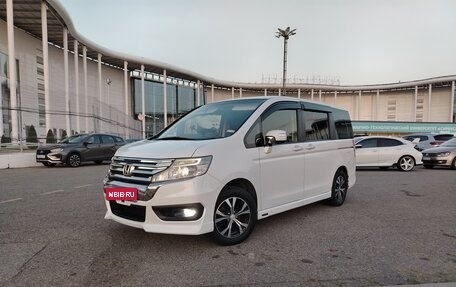 Honda Stepwgn IV, 2014 год, 1 950 000 рублей, 1 фотография