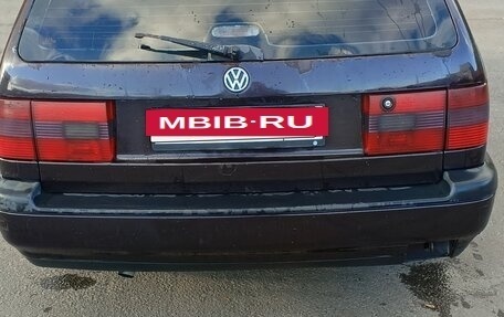 Volkswagen Passat B4, 1995 год, 300 000 рублей, 2 фотография