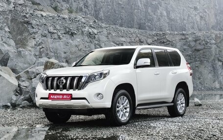 Toyota Land Cruiser Prado 150 рестайлинг 2, 2017 год, 4 100 000 рублей, 1 фотография