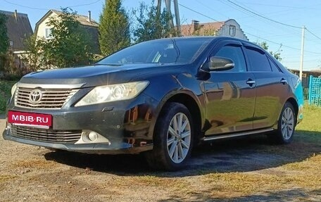 Toyota Camry, 2013 год, 690 000 рублей, 8 фотография