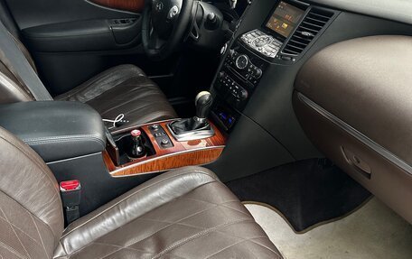 Infiniti FX II, 2011 год, 1 300 000 рублей, 11 фотография