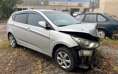 Hyundai Solaris II рестайлинг, 2013 год, 248 000 рублей, 3 фотография