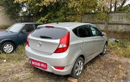 Hyundai Solaris II рестайлинг, 2013 год, 248 000 рублей, 4 фотография