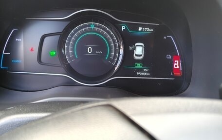 Hyundai Kona I, 2018 год, 2 100 000 рублей, 13 фотография