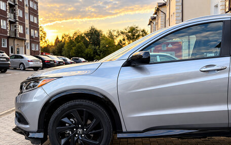 Honda HR-V II, 2021 год, 1 870 000 рублей, 7 фотография