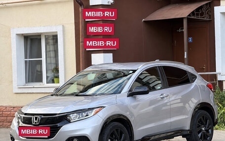 Honda HR-V II, 2021 год, 1 870 000 рублей, 2 фотография