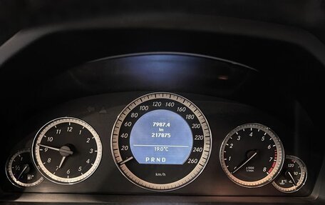 Mercedes-Benz E-Класс, 2011 год, 1 320 000 рублей, 11 фотография