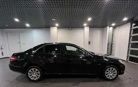Mercedes-Benz E-Класс, 2011 год, 1 320 000 рублей, 2 фотография
