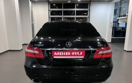 Mercedes-Benz E-Класс, 2011 год, 1 320 000 рублей, 4 фотография