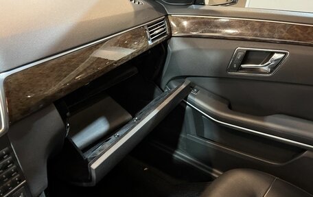 Mercedes-Benz E-Класс, 2011 год, 1 320 000 рублей, 25 фотография