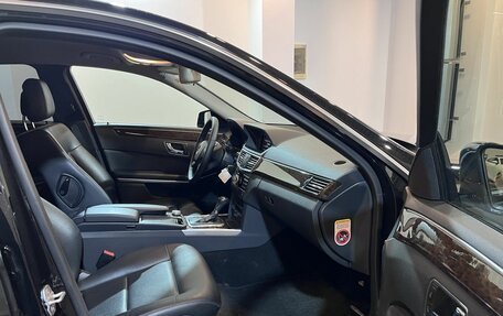 Mercedes-Benz E-Класс, 2011 год, 1 320 000 рублей, 24 фотография