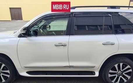 Toyota Land Cruiser 200, 2019 год, 10 500 000 рублей, 6 фотография