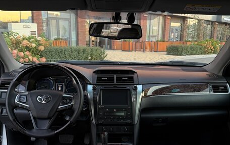 Toyota Camry, 2016 год, 1 750 000 рублей, 10 фотография