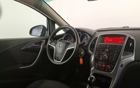 Opel Astra J, 2013 год, 740 000 рублей, 18 фотография