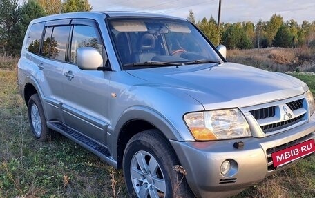 Mitsubishi Pajero III рестайлинг, 2003 год, 1 100 000 рублей, 3 фотография