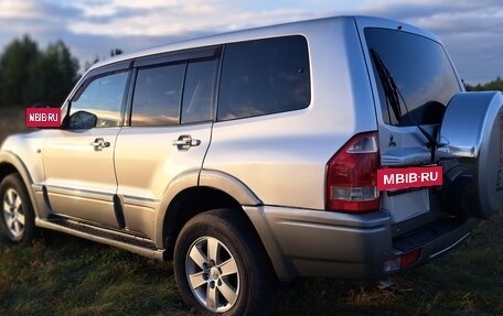 Mitsubishi Pajero III рестайлинг, 2003 год, 1 100 000 рублей, 6 фотография