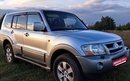 Mitsubishi Pajero III рестайлинг, 2003 год, 1 100 000 рублей, 10 фотография