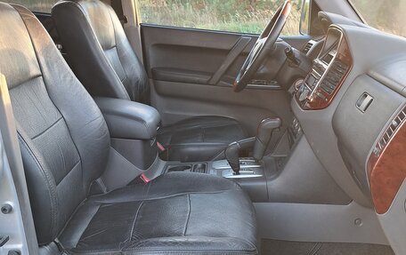 Mitsubishi Pajero III рестайлинг, 2003 год, 1 100 000 рублей, 16 фотография