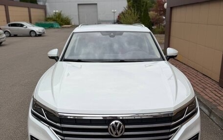 Volkswagen Touareg III, 2020 год, 3 890 000 рублей, 10 фотография