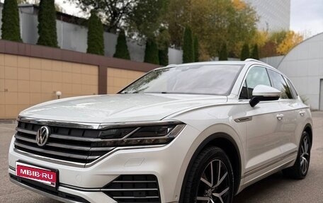 Volkswagen Touareg III, 2020 год, 3 890 000 рублей, 9 фотография