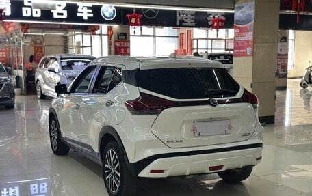 Nissan Kicks I, 2022 год, 1 080 000 рублей, 4 фотография