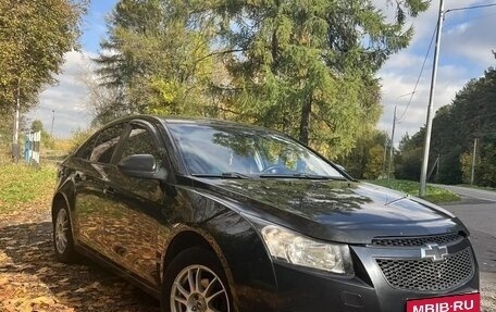 Chevrolet Cruze II, 2011 год, 680 000 рублей, 2 фотография