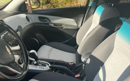 Chevrolet Cruze II, 2011 год, 680 000 рублей, 9 фотография