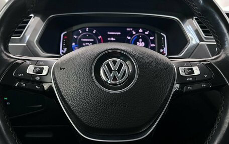 Volkswagen Tiguan II, 2019 год, 2 180 000 рублей, 17 фотография
