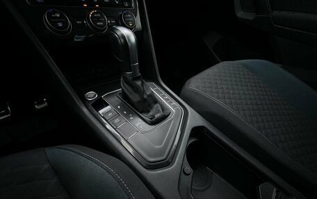 Volkswagen Tiguan II, 2019 год, 2 180 000 рублей, 24 фотография
