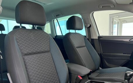 Volkswagen Tiguan II, 2019 год, 2 180 000 рублей, 34 фотография