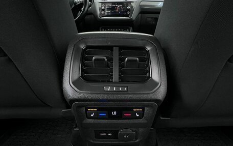 Volkswagen Tiguan II, 2019 год, 2 180 000 рублей, 32 фотография