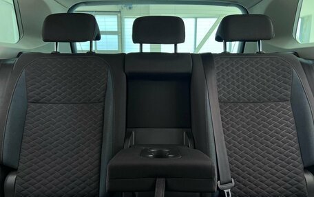 Volkswagen Tiguan II, 2019 год, 2 180 000 рублей, 37 фотография