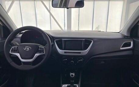 Hyundai Solaris II рестайлинг, 2019 год, 1 350 000 рублей, 13 фотография