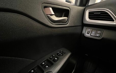 Hyundai Solaris II рестайлинг, 2019 год, 1 350 000 рублей, 22 фотография