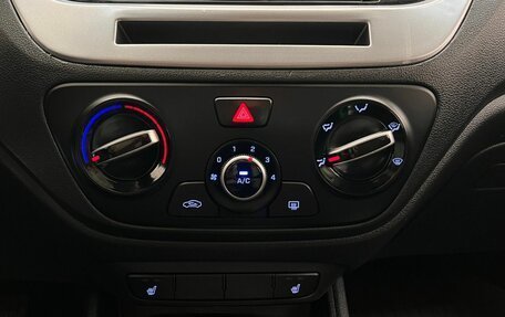 Hyundai Solaris II рестайлинг, 2019 год, 1 350 000 рублей, 29 фотография