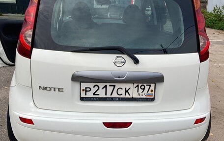Nissan Note II рестайлинг, 2011 год, 800 000 рублей, 4 фотография