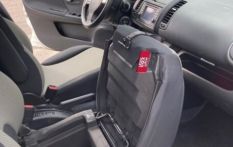Nissan Note II рестайлинг, 2011 год, 800 000 рублей, 9 фотография