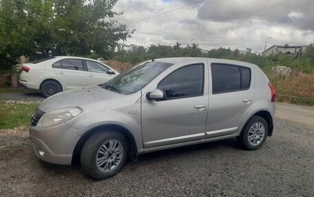 Renault Sandero I, 2013 год, 530 000 рублей, 3 фотография