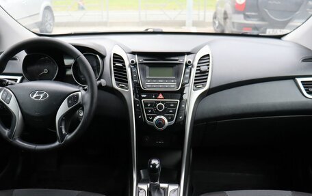 Hyundai i30 II рестайлинг, 2012 год, 1 049 000 рублей, 15 фотография