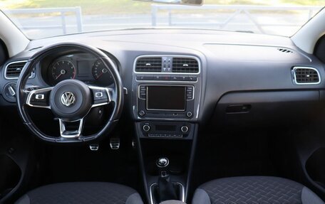 Volkswagen Polo VI (EU Market), 2018 год, 1 200 000 рублей, 14 фотография
