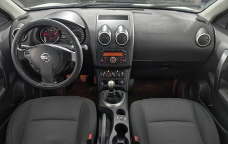 Nissan Qashqai, 2011 год, 829 000 рублей, 13 фотография