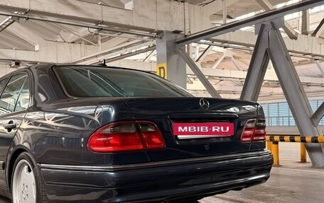 Mercedes-Benz E-Класс, 1997 год, 700 000 рублей, 11 фотография