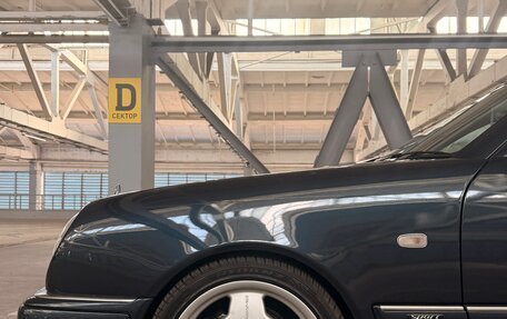 Mercedes-Benz E-Класс, 1997 год, 700 000 рублей, 28 фотография