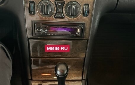 Mercedes-Benz E-Класс, 1997 год, 700 000 рублей, 23 фотография