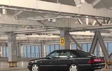 Mercedes-Benz E-Класс, 1997 год, 700 000 рублей, 35 фотография