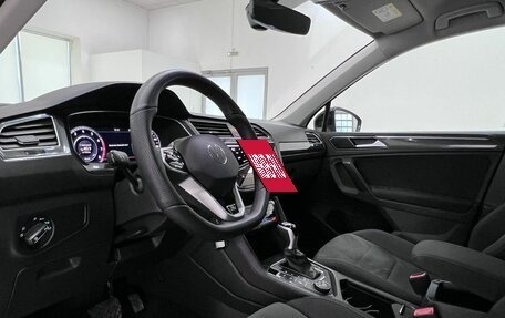 Volkswagen Tiguan II, 2017 год, 2 435 000 рублей, 9 фотография