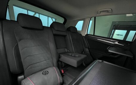 Volkswagen Tiguan II, 2017 год, 2 435 000 рублей, 19 фотография