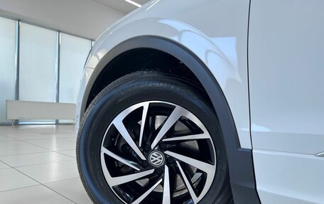 Volkswagen Tiguan II, 2017 год, 2 435 000 рублей, 21 фотография
