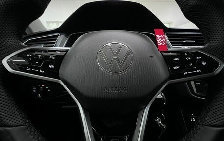Volkswagen Tiguan II, 2017 год, 2 435 000 рублей, 17 фотография